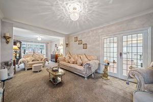 Photo 11- click for photo gallery